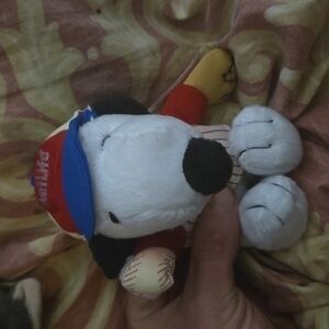 MetLife baseball snoopy plush